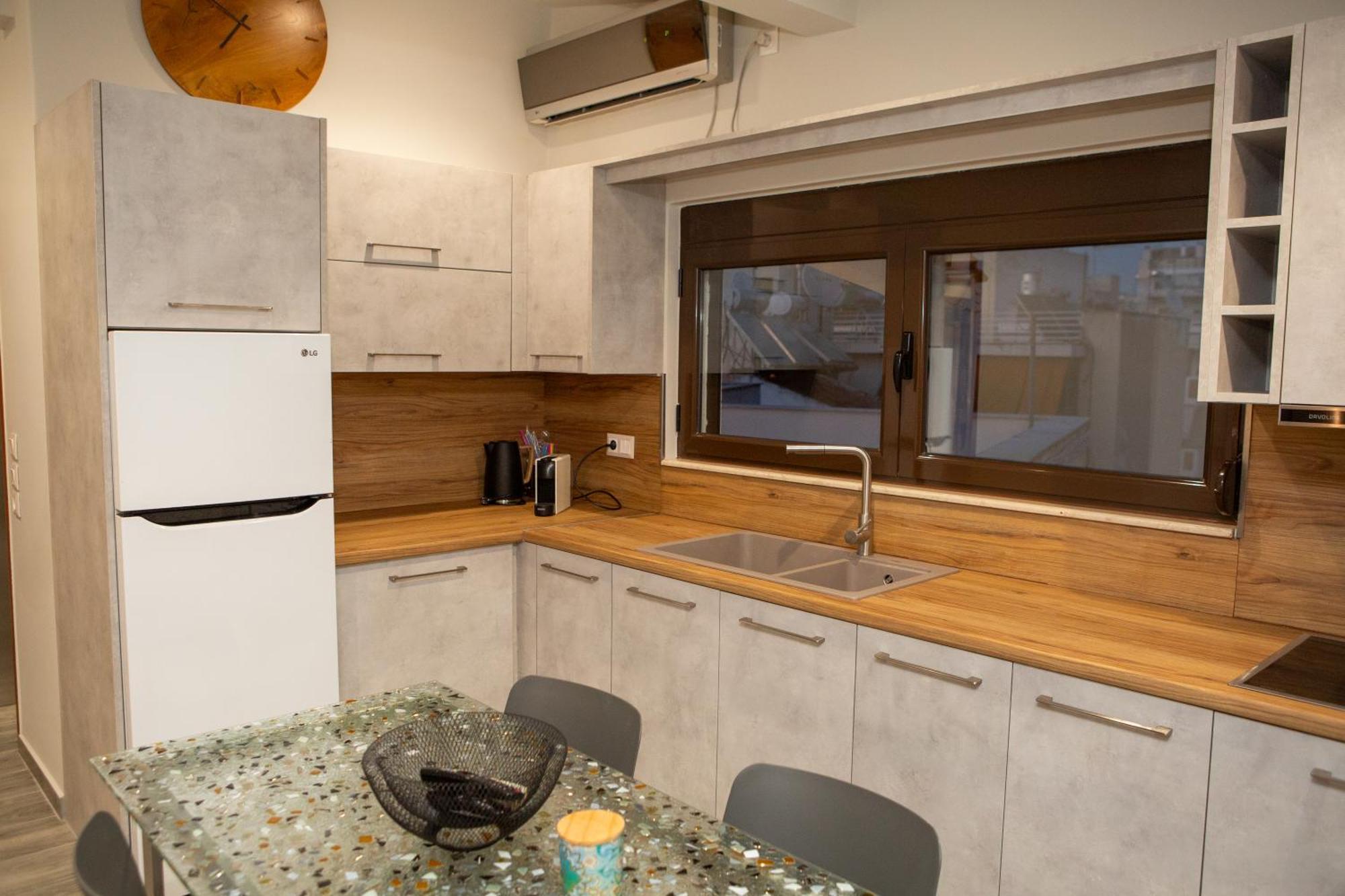 Cozy Penthouse Next To Station