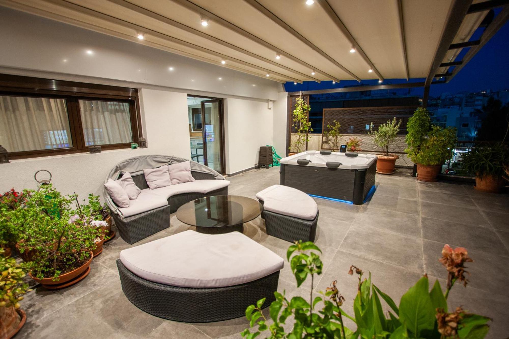 Cozy Penthouse Next To Station * Athens